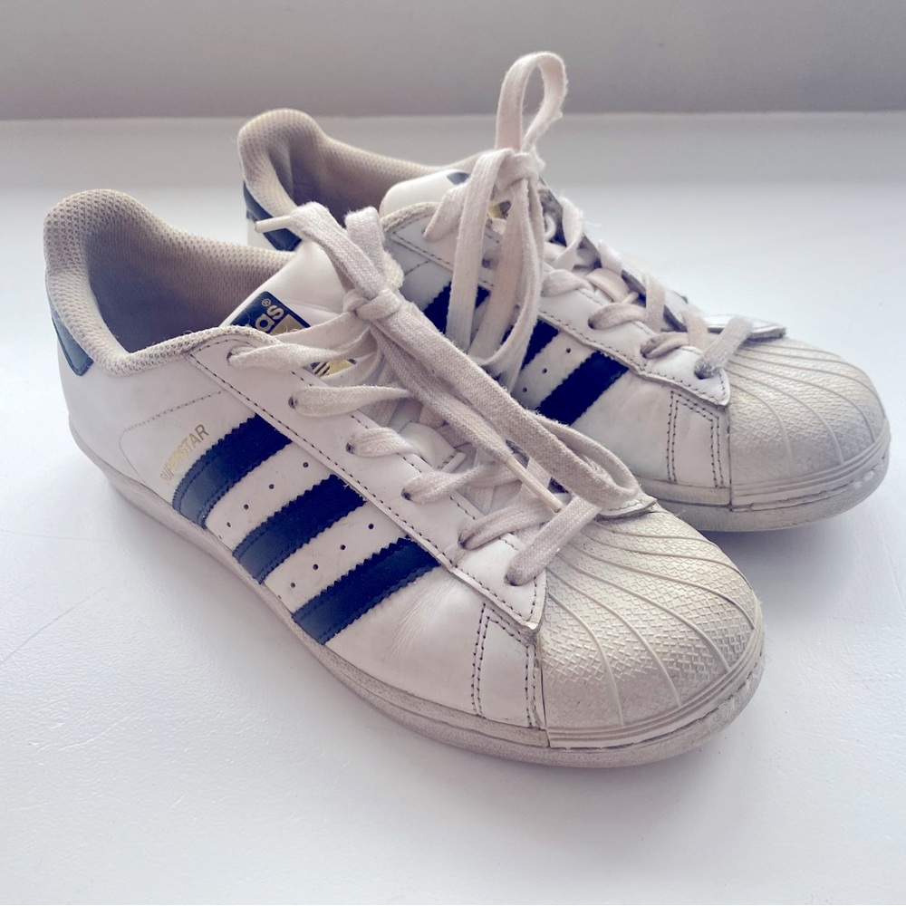 Adidas Superstar, 6.5 Women’s on White